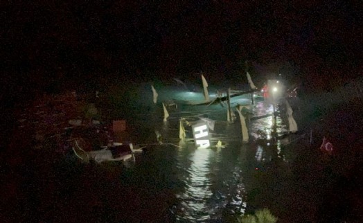 Günlük tur teknesi battı: 1 ölü