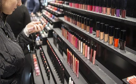 Güzellik adı altında zehir satmışlar! Kozmetik ürünlerin yüzde 77’si sınıfta kaldı