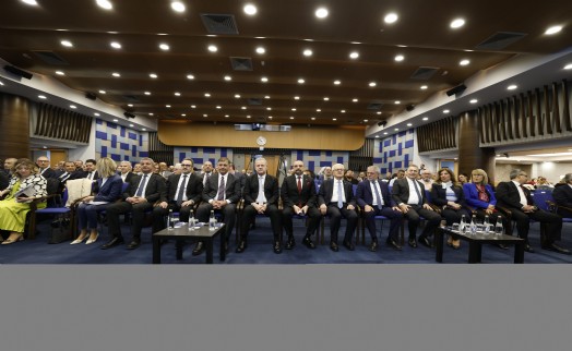 İzmir'e sağlık turizminde yol haritası: 26 maddelik manifesto açıklandı