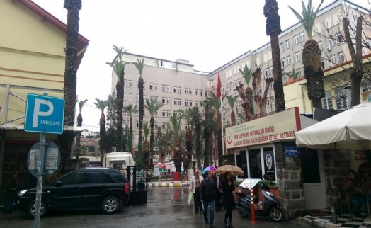 İzmir'de birer gün arayla acı son: Oğlunun acısına kalbi dayanmadı...