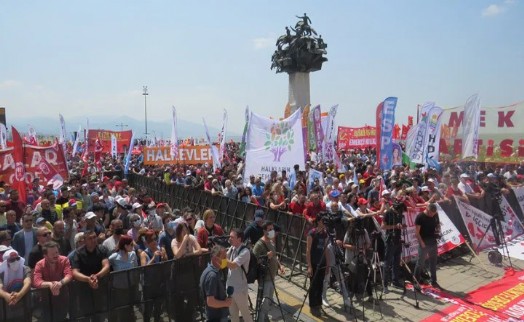 İzmir’de 1 Mayıs programı netleşti: Miting ve konser bir arada