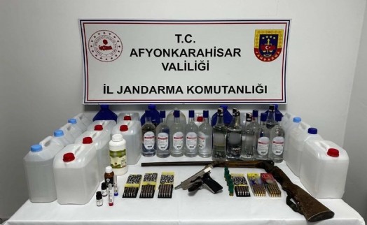 Jandarmadan sahte alkol baskını