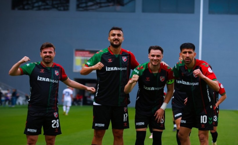 Kaf-Kaf'ın santrforu Ömer Faruk Sezgin, üçüncü kez hat-trick yaptı