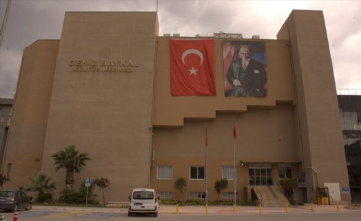 Karşıyaka Belediyesi'nden Bakırçay Üniversitesi'ne bina tahsisi açıklaması