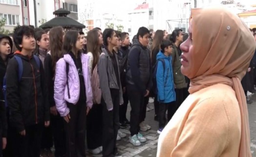 Katliamın ardından ilk ders zili gözyaşlarıyla çaldı! Aileler okul önünde nöbette