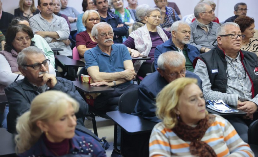 Konak’ın İleri Yaş Merkezi’nde hareketli yaşam semineri