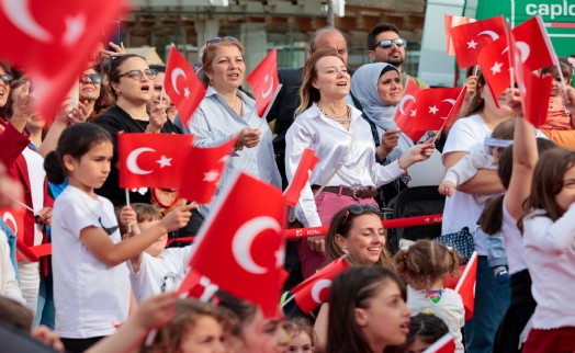 Konak'ta 23 Nisan coşkusu Karantina Meydanı'nda yaşanacak