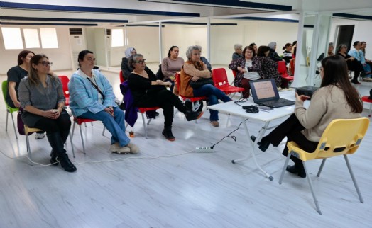 Konak'ta bağımlılık ile mücadele eğitimleri devam ediyor