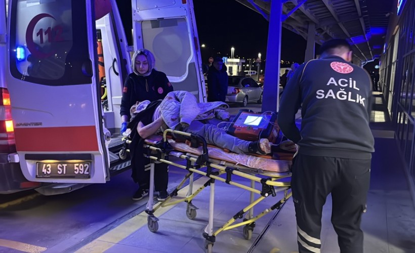Kütahya’da bıçaklı kavga; 2 yaralı