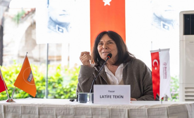 Latife Tekin Bornova’da gençlerle buluştu: 'Sizin dünyanızı çok merak ediyorum'