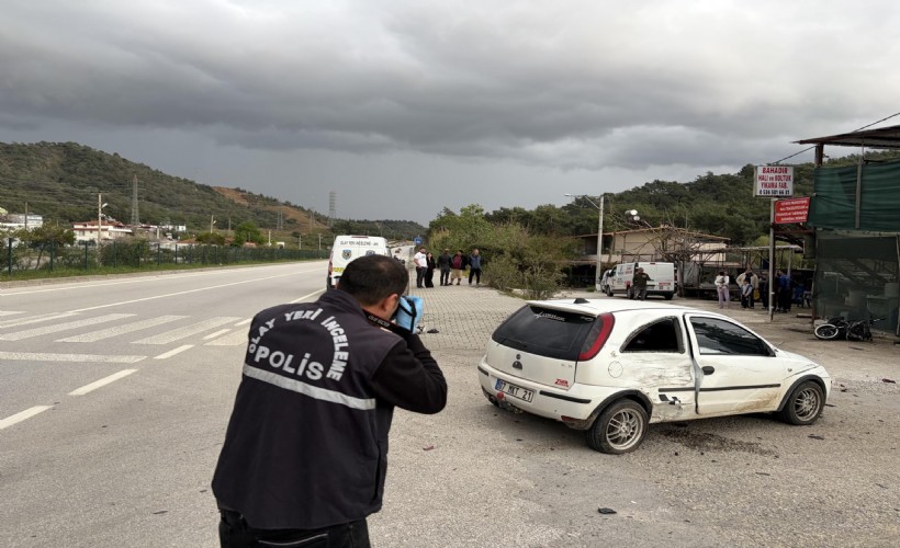 Otomobille çarpışan motosikletin sürücüsü öldü