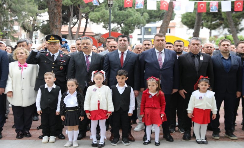 Seferihisar'da 23 Nisan coşkusu; Yarınların ışığı çocuklar sahnedeydi
