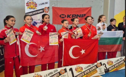 Seferihisar'ın 'Altın Çocukları' Avrupa yolunda kürsüyü bırakmıyor