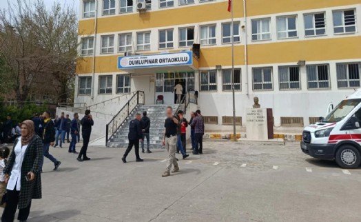 Siverek'te bir okulda öğretmene saldırı girişimi! Son anda engellendi