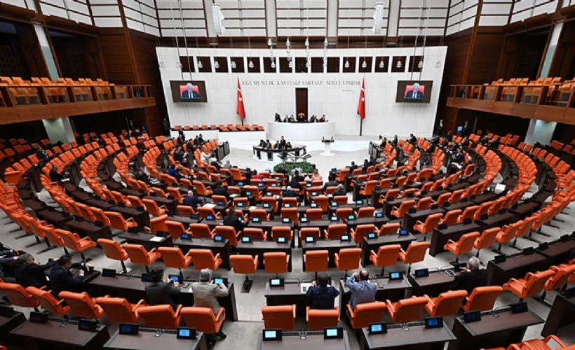 TBMM'de gündem yoğun: Sosyal medyaya yaş sınırı, oyun platformlarına düzenleme