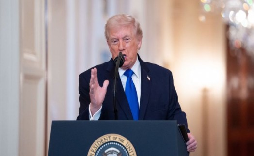 Trump, İran'a 'süre' verdi: 'Petrol altyapısı havaya uçmadan önce...'