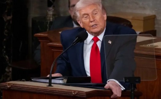 Trump'tan İran'a yeni tehdit: 'Şu lanet boğazı açın, sizi çılgın herifler, yoksa...'