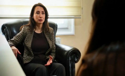 Tülay Hatimoğulları'dan süreç çağrısı: İktidar daha önce Rojava'yı bekledi, şimdi İran'ı bekliyor