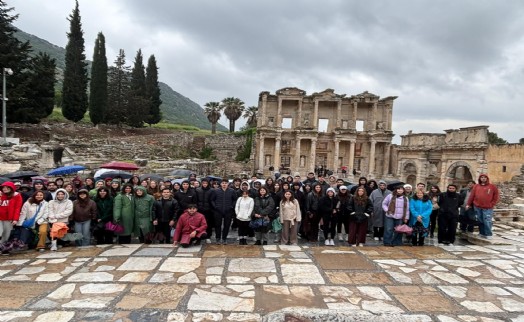 Geleceğin şehir plancıları Efes Selçuk'u gezdi