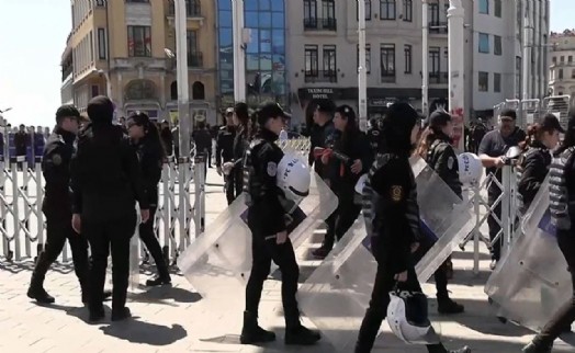 Taksim'e yürümek isteyenlere polis müdahalesi: Gözaltılar var!