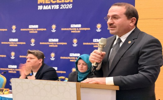 AK Partili Kırkpınar'dan Cemil Tugay'a: 'İzmir'e yazık oluyor'