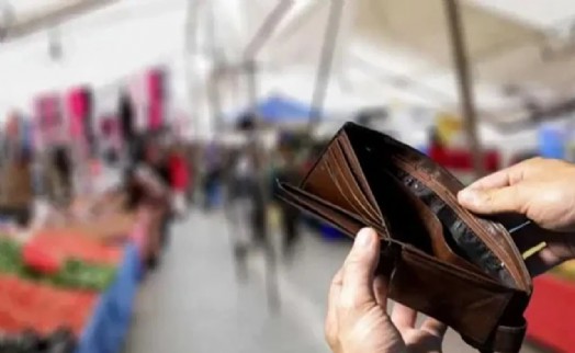 Açlık sınırı 38 bin liraya dayandı: Asgari ücretin 10 bin lira üzerine çıktı!