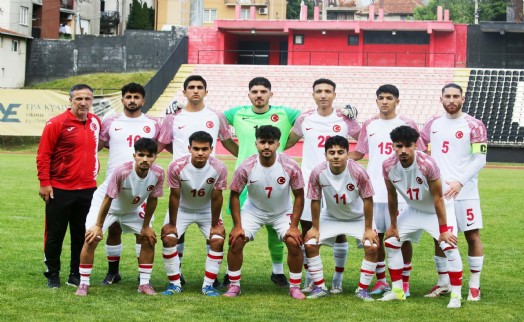 Aliağa FK'lı Semih Ayriç Dünya şampiyonluğu yaşadı