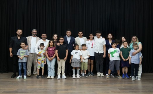 Aliağa'da otizmli çocuklar için örnek dernek
