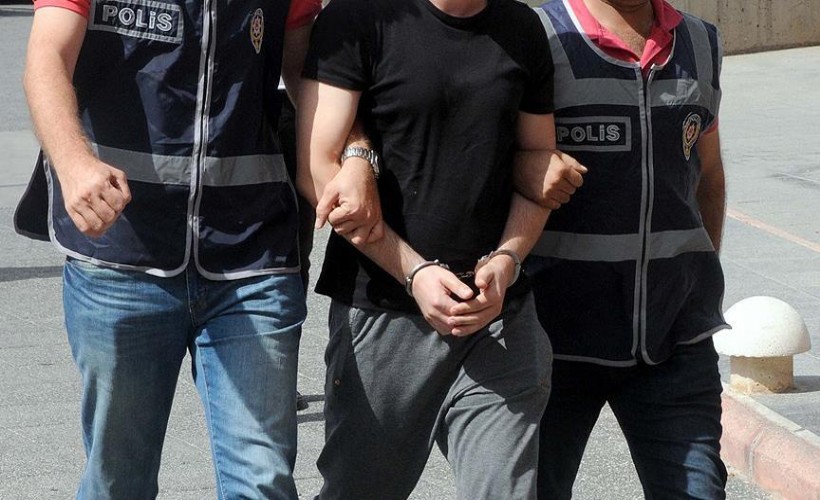 Aranan 2 hükümlü yakalandı