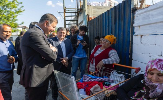 Başkan Tugay Çırpı'da halkla buluştu