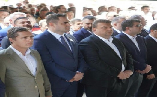 Başkan Yetişkin annesini son yolculuğuna uğurladı