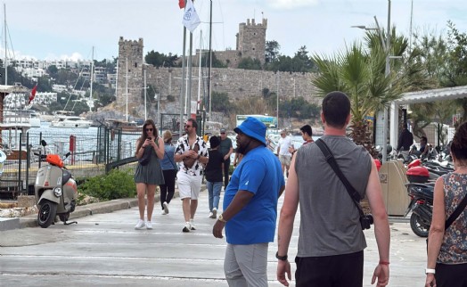Bodrum'a çifte kruvaziyer ile turist akını