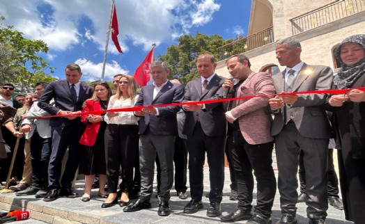 Bornova'da Mescid-i Aksa Camii Özel'in katılımıyla açıldı; 'Burada siyasi bir konuşma yapmayız'