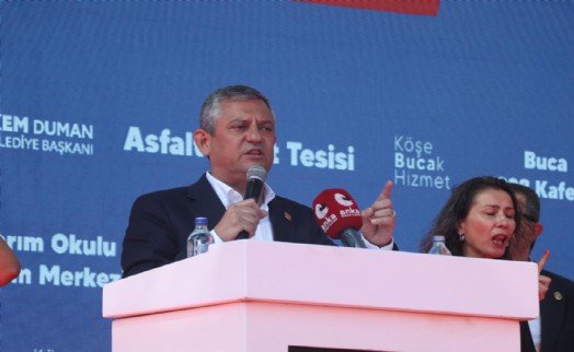 Buca’da ‘Görkem’li etüt ve sporium merkezi açılışı: İktidar değişecek, yasaksız Türkiye, vizesiz Avrupa gelecek!
