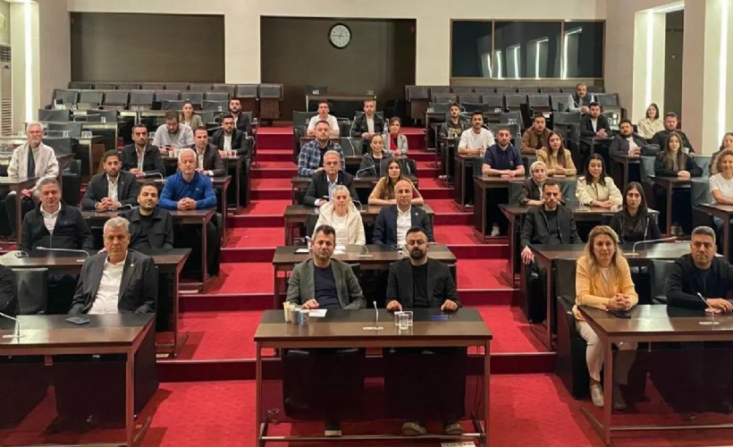 CHP’de 'mutlak butlan' kararına karşı nöbet sürüyor