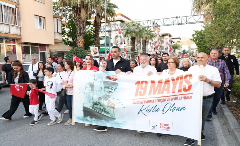 Çiğli’de 19 Mayıs coşkusu sokaklara taştı