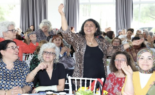 Çiğli'de Anneler Günü coşkusu