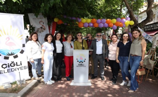Çiğli'de kadınların el emeği sergisi göz doldurdu
