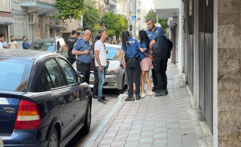 Cinnet getirdi kılıçla ailesine saldırdı!