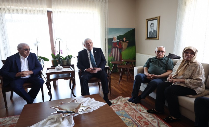 Dervişoğlu'ndan, Ekrem İmamoğlu'nun anne ve babasına ziyaret