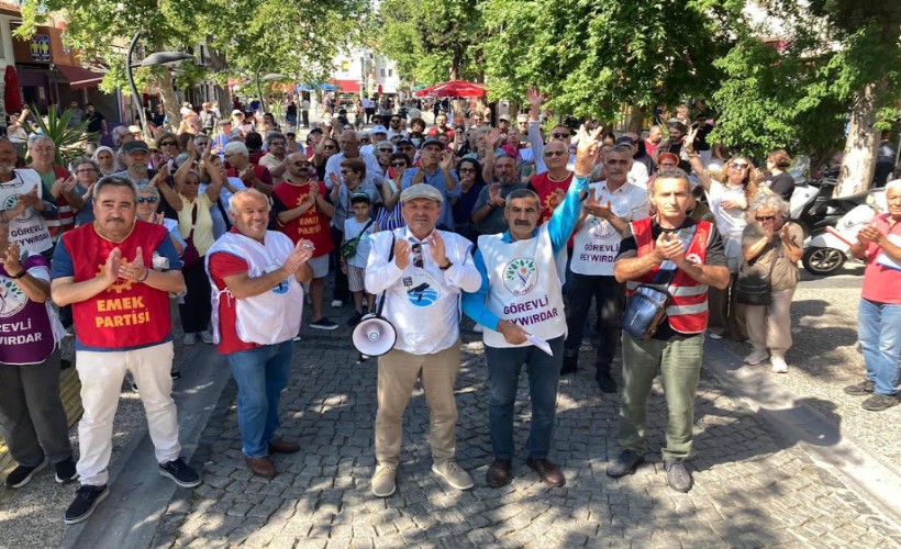 Foça Emek ve Demokrasi güçlerinden 'mutlak butlan' eylemi
