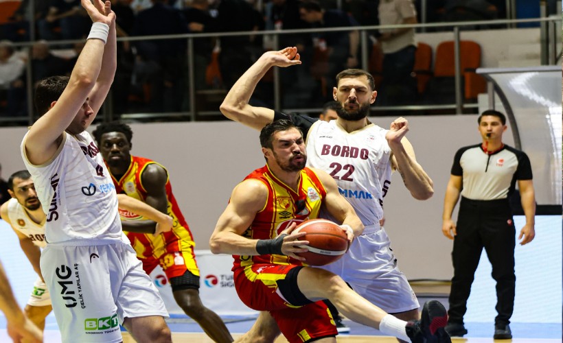 Göztepe potada rövanşı bekliyor