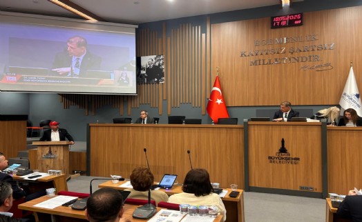 İZSU'daki taşeronlaşma tartışması meclise taşındı: Tugay'dan ‘karar verilmedi' açıklaması!