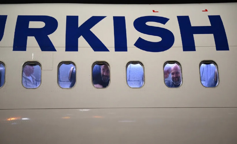 İsrail alıkoymuştu: Sumud aktivistlerini taşıyan uçak İstanbul'da!
