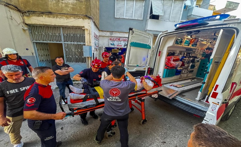 İzmir İtfaiyesi'nden kurtarma operasyonu