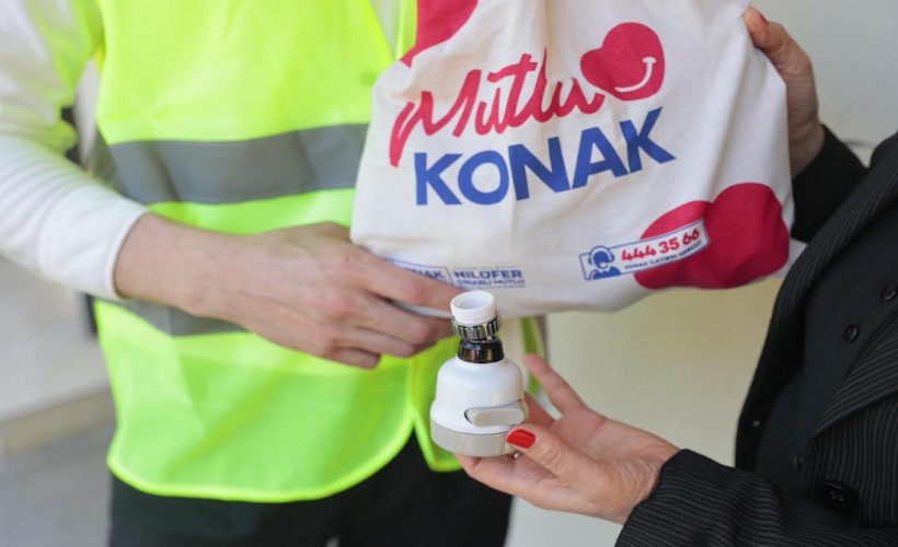 Konak’tan su tasarrufu hamlesi: Ücretsiz perlatör dağıtımı başladı