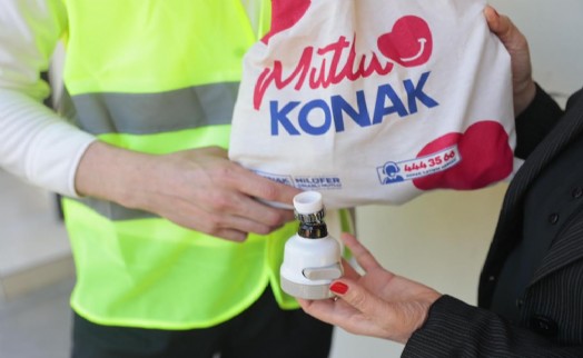 Konak'tan su tasarrufu hamlesi: Ücretsiz perlatör dağıtımı başladı