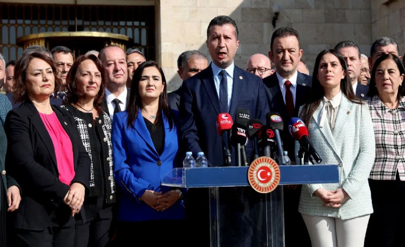 Kurultayda Kılıçdaroğlu'na destek  bildirisini okumuştu: CHP'li vekil İzzet Akbulut isyan etti