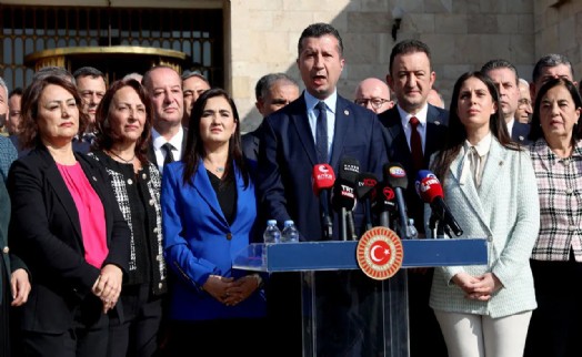 Kurultayda Kılıçdaroğlu'na destek  bildirisini okumuştu: CHP'li vekil İzzet Akbulut isyan etti
