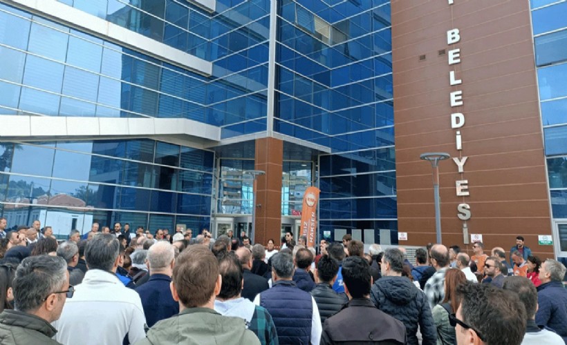 SDS krizinde dikkat çeken hamle! Özgür Özel ziyareti öncesi eylemler askıya alındı